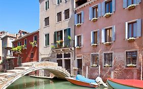 3749 Ponte Chiodo Guest House Venezia